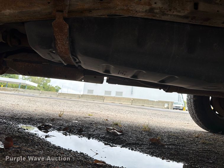 image for item FU4647 2003 Ford F250 pickup truck
