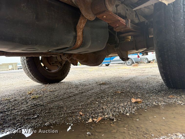 image for item FU4647 2003 Ford F250 pickup truck