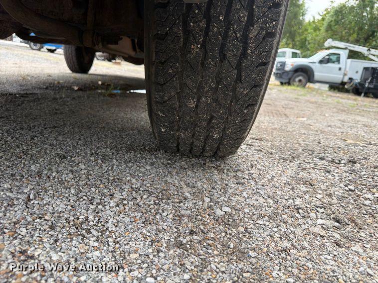 image for item FU4647 2003 Ford F250 pickup truck