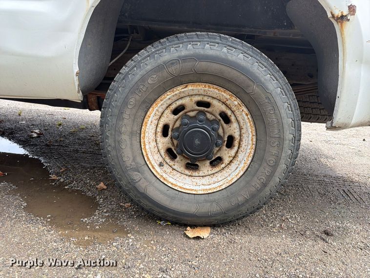 image for item FU4647 2003 Ford F250 pickup truck