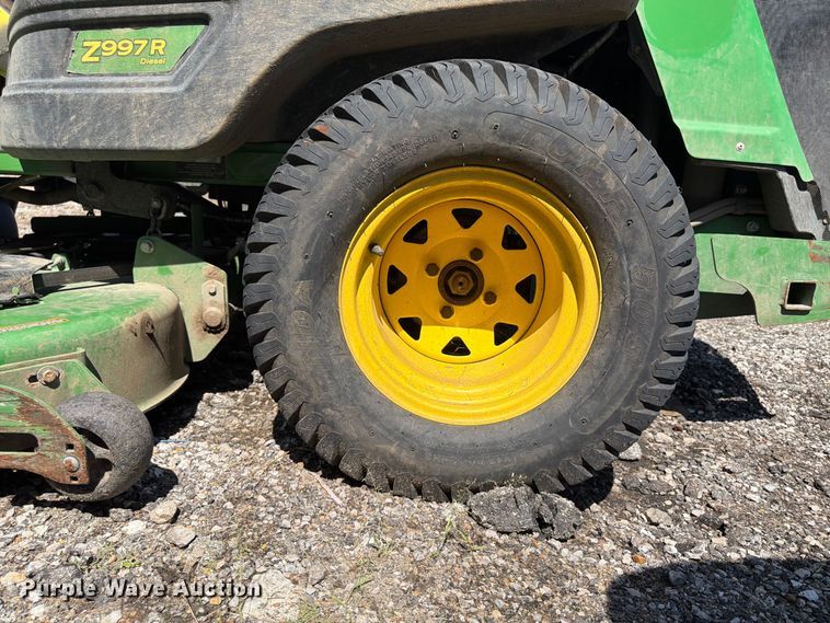 image for item FU4649 John Deere Z997R ZTR lawn mower