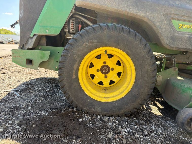 image for item FU4649 John Deere Z997R ZTR lawn mower