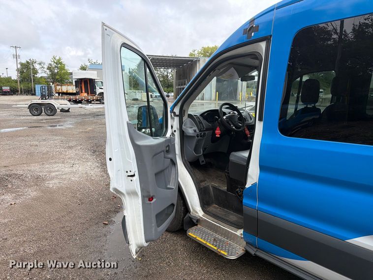 image for item FU4651 2018 Ford Transit van