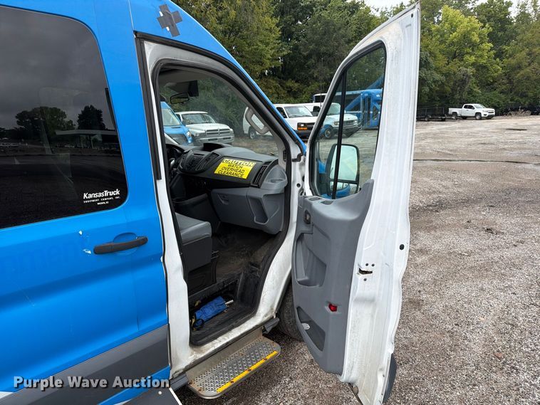 image for item FU4651 2018 Ford Transit van