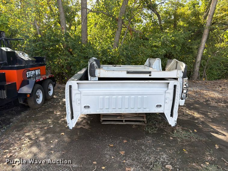 image for item FU4652 (2) Ford F250 pickup truck beds