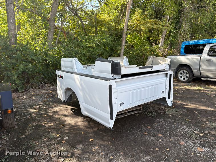 image for item FU4652 (2) Ford F250 pickup truck beds