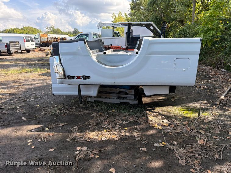 image for item FU4652 (2) Ford F250 pickup truck beds