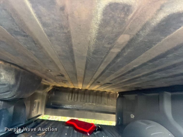 image for item FU4652 (2) Ford F250 pickup truck beds