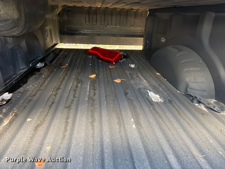 image for item FU4652 (2) Ford F250 pickup truck beds