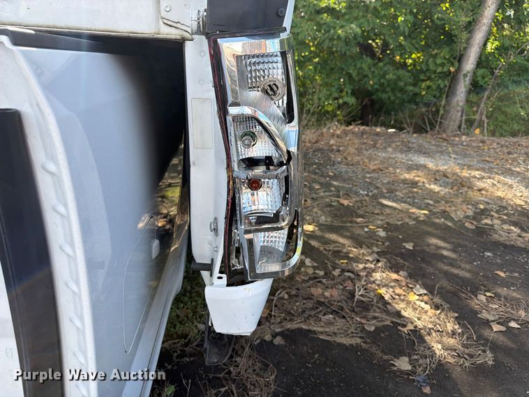 image for item FU4652 (2) Ford F250 pickup truck beds