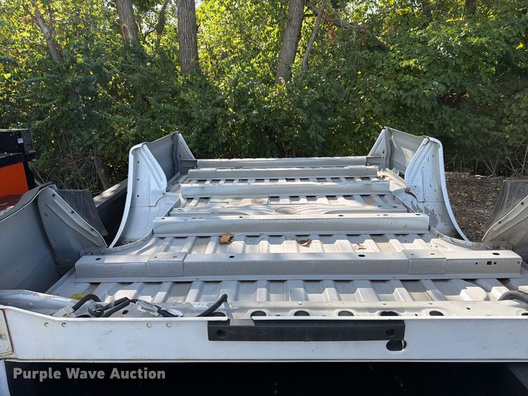 image for item FU4652 (2) Ford F250 pickup truck beds