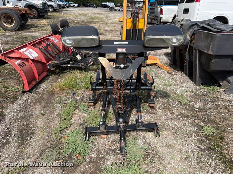 image for item FU4653 Western Pro-plow snowplow