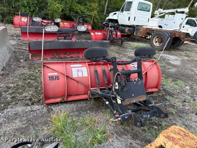image for item FU4658 The Boss Snowplow RT3 Straight Blade snowplow