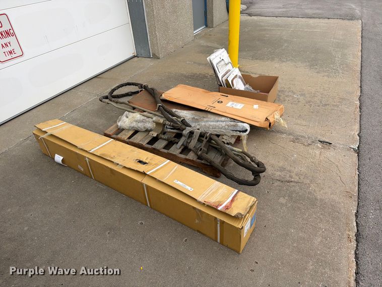 image for item FU4663 Automotive parts and accessories 
