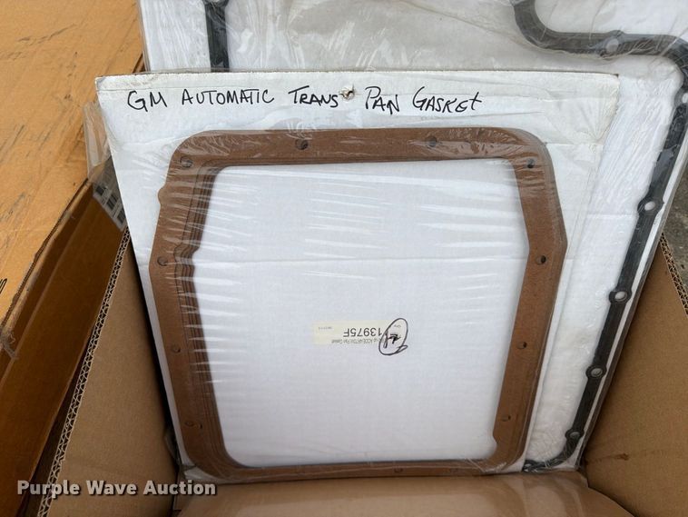 image for item FU4663 Automotive parts and accessories 