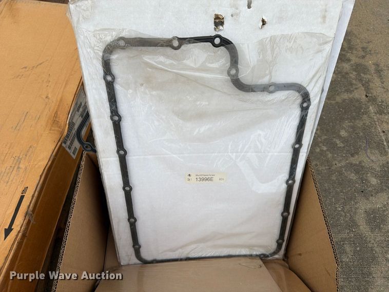 image for item FU4663 Automotive parts and accessories 