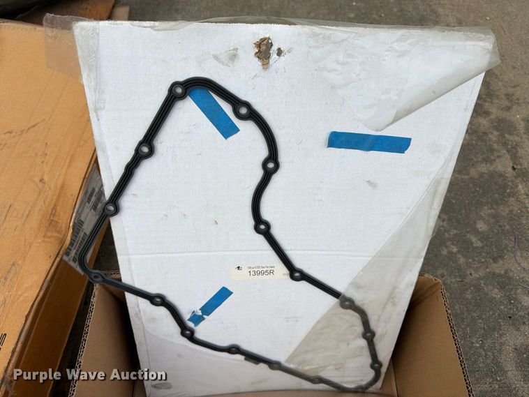 image for item FU4663 Automotive parts and accessories 