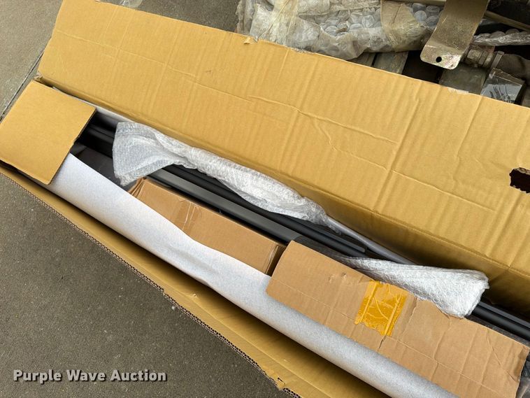image for item FU4663 Automotive parts and accessories 