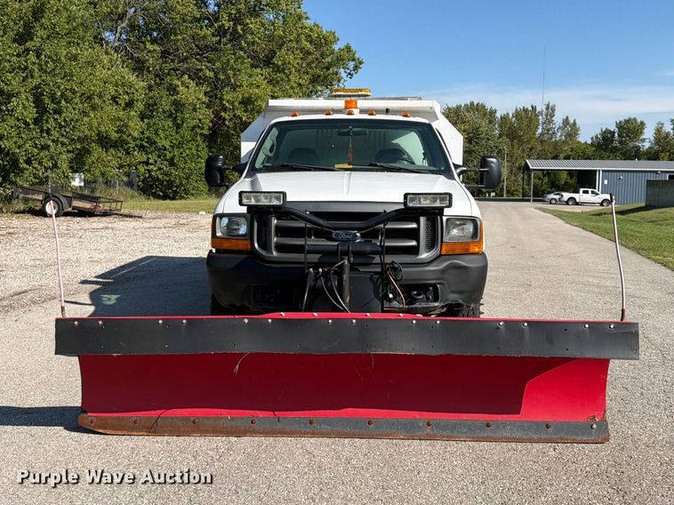 image for item FU4668 1999 Ford F350  Super Duty dump bed pickup truck