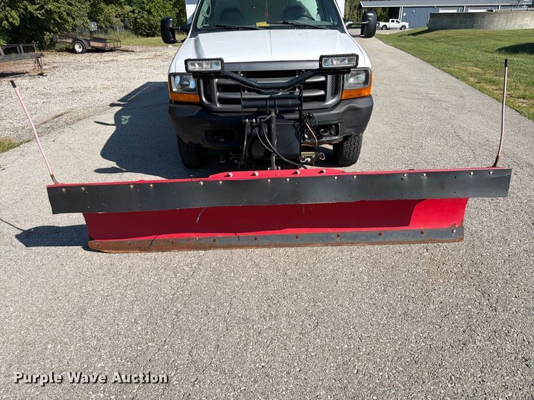 image for item FU4668 1999 Ford F350  Super Duty dump bed pickup truck