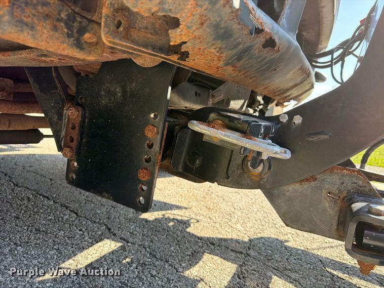 image for item FU4668 1999 Ford F350  Super Duty dump bed pickup truck