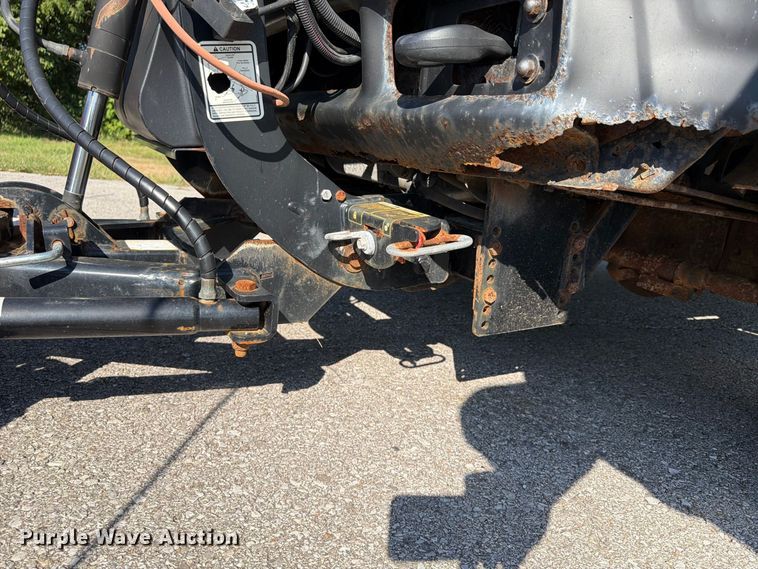 image for item FU4668 1999 Ford F350  Super Duty dump bed pickup truck