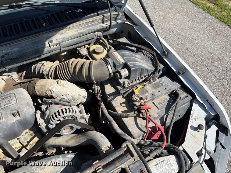 image for item FU4668 1999 Ford F350  Super Duty dump bed pickup truck