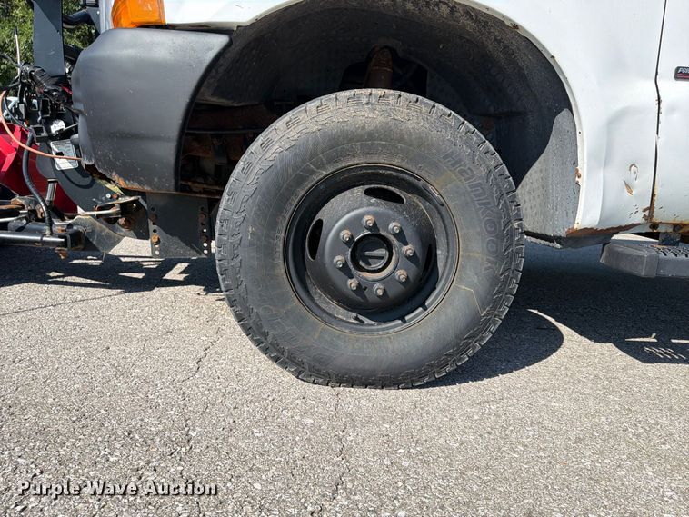 image for item FU4668 1999 Ford F350  Super Duty dump bed pickup truck