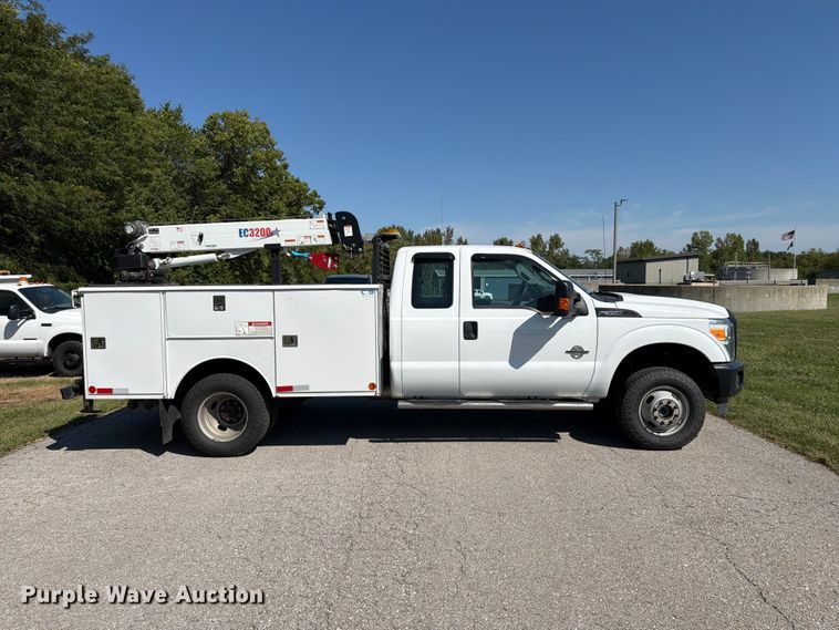 image for item FU4669 2016 Ford F350 Super Duty XL Ext. Cab utility / service truck