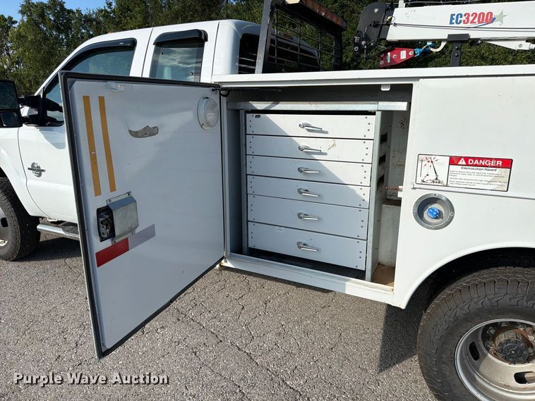 image for item FU4669 2016 Ford F350 Super Duty XL Ext. Cab utility / service truck