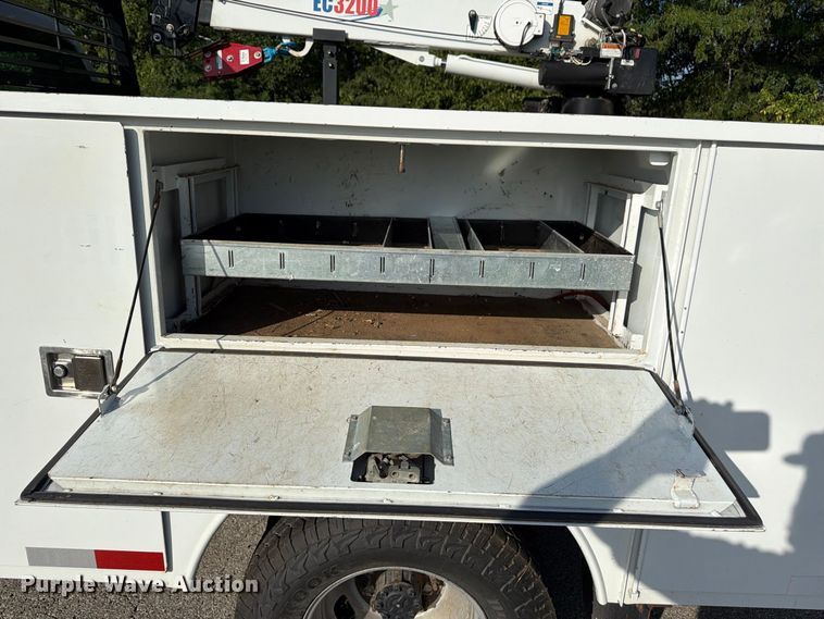 image for item FU4669 2016 Ford F350 Super Duty XL Ext. Cab utility / service truck