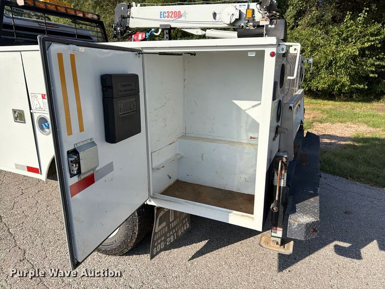 image for item FU4669 2016 Ford F350 Super Duty XL Ext. Cab utility / service truck