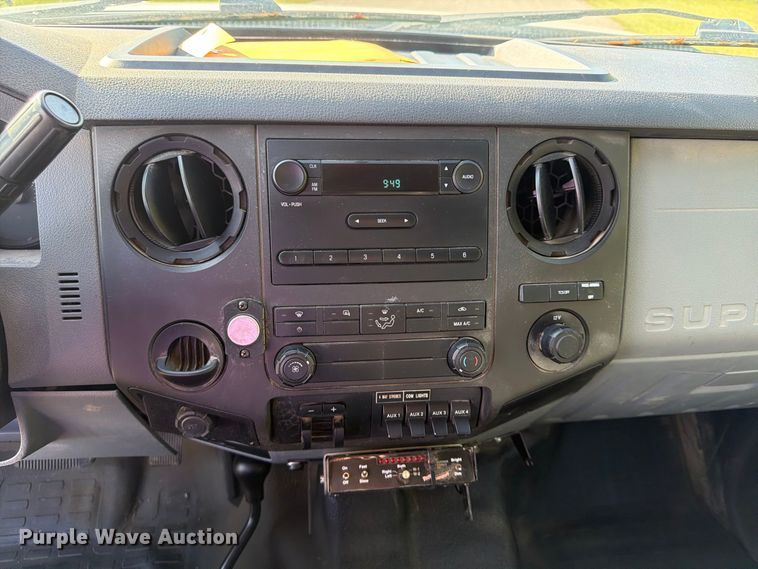 image for item FU4669 2016 Ford F350 Super Duty XL Ext. Cab utility / service truck