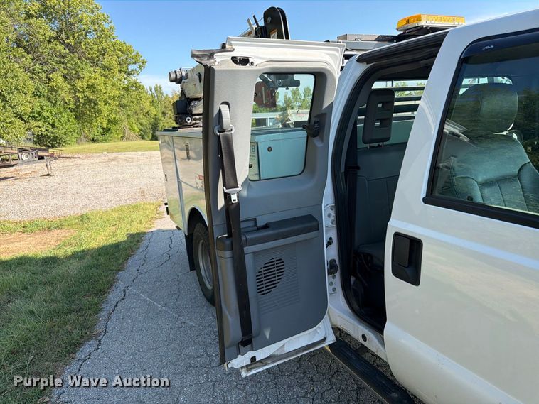 image for item FU4669 2016 Ford F350 Super Duty XL Ext. Cab utility / service truck