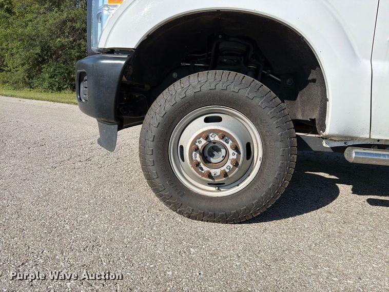 image for item FU4669 2016 Ford F350 Super Duty XL Ext. Cab utility / service truck
