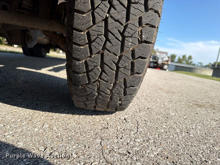 image for item FU4669 2016 Ford F350 Super Duty XL Ext. Cab utility / service truck