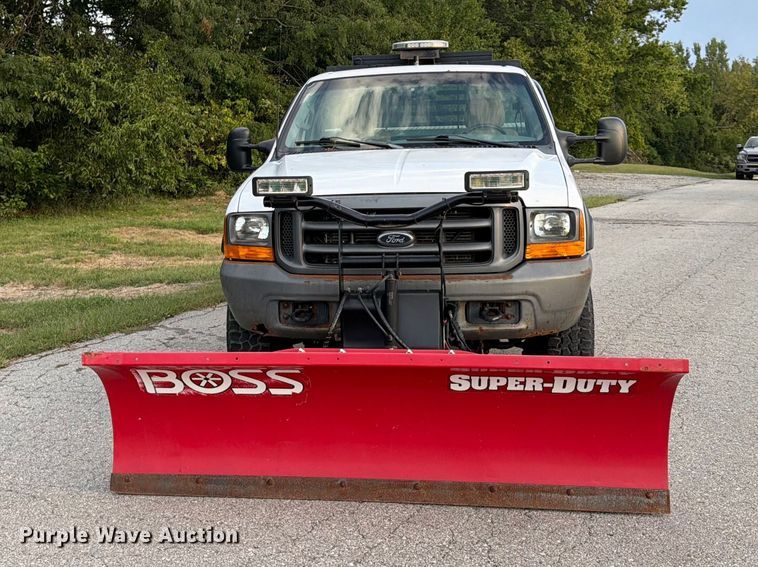 image for item FU4670 2000 Ford F250 Super Duty XL pickup truck