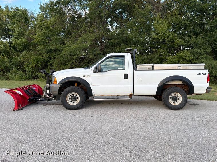image for item FU4670 2000 Ford F250 Super Duty XL pickup truck