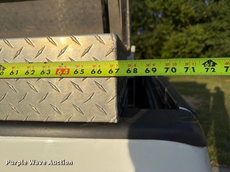image for item FU4670 2000 Ford F250 Super Duty XL pickup truck