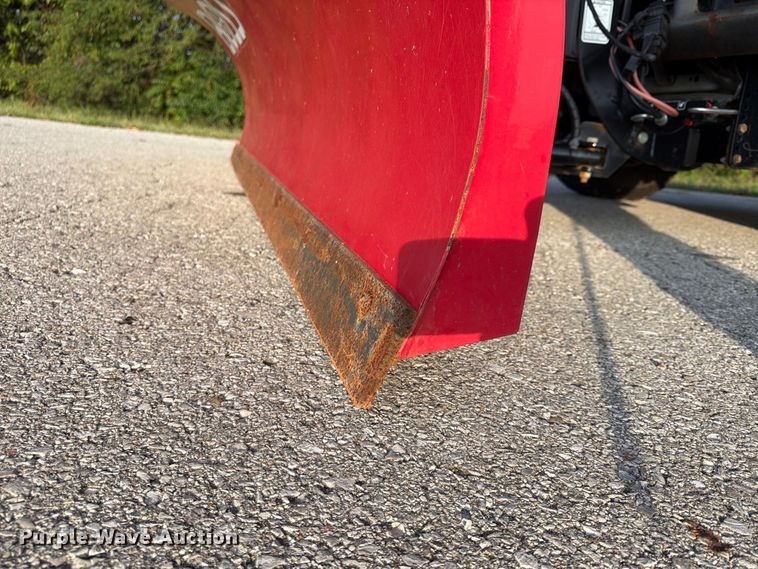 image for item FU4670 2000 Ford F250 Super Duty XL pickup truck