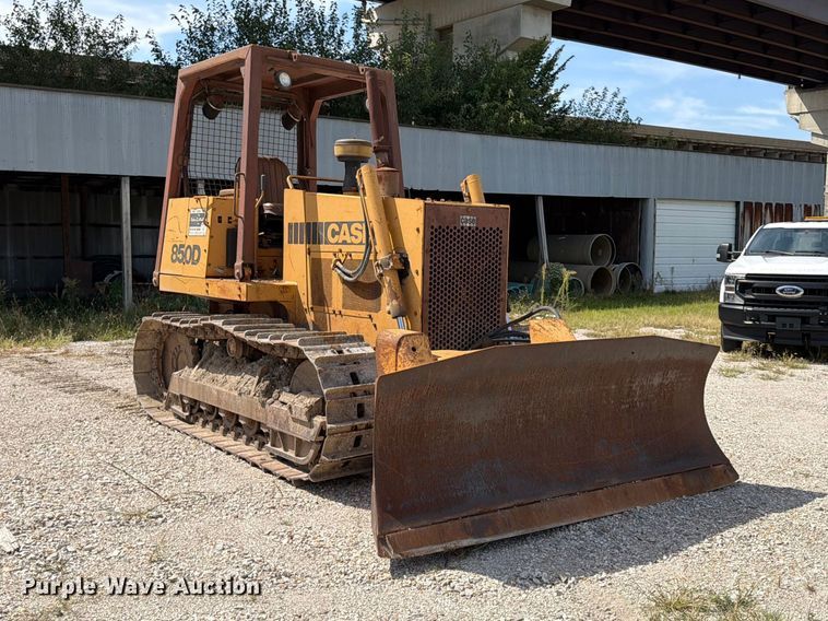 image for item FU4675 1986 Case 850D dozer