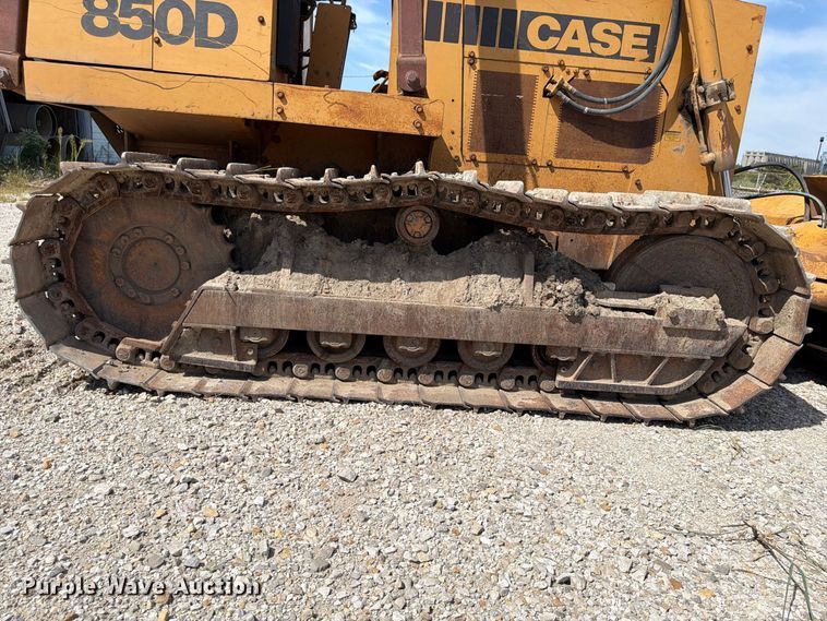 image for item FU4675 1986 Case 850D dozer