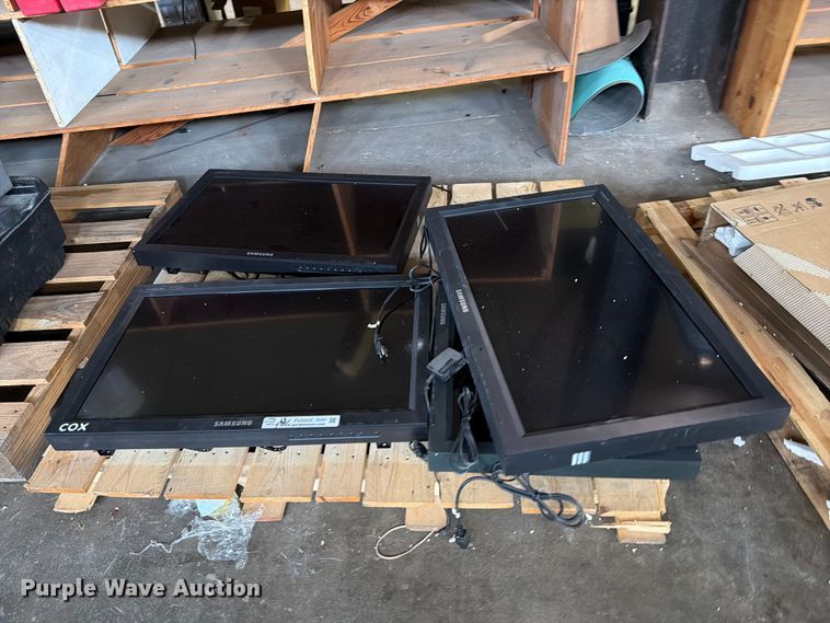 image for item FU5005 (5) Samsung Syncmaster 320 tv's