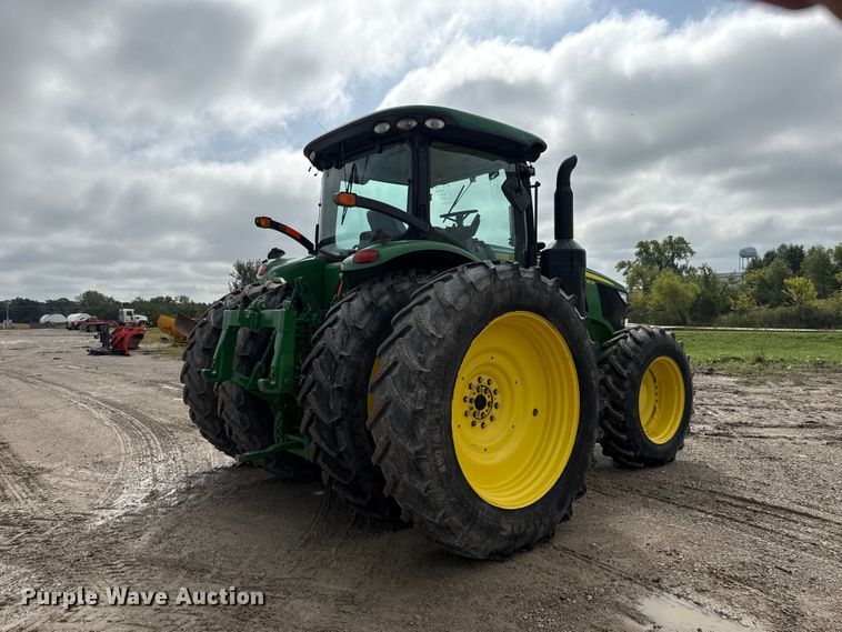 image for item ND9541 2015 John Deere 7210R MFWD tractor