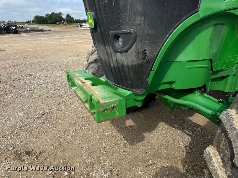image for item ND9541 2015 John Deere 7210R MFWD tractor