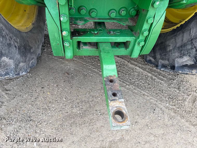 image for item ND9541 2015 John Deere 7210R MFWD tractor