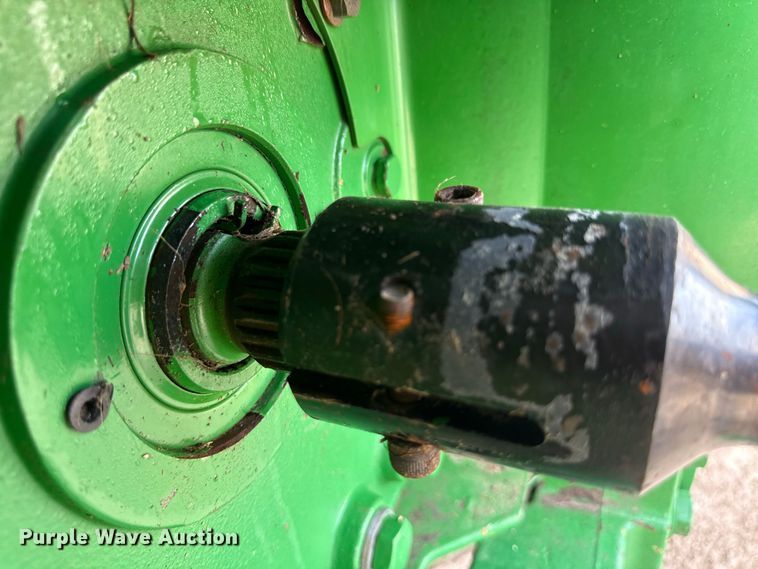 image for item ND9541 2015 John Deere 7210R MFWD tractor