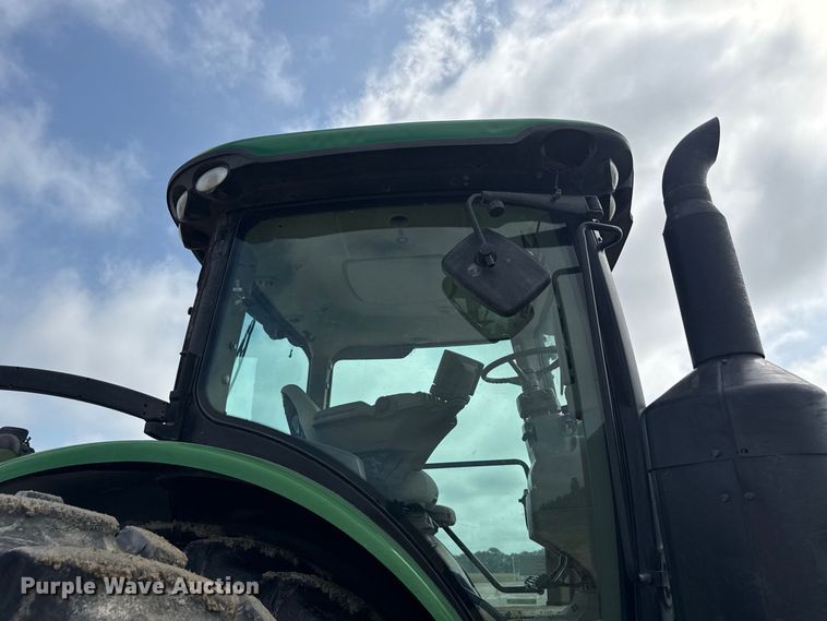 image for item ND9541 2015 John Deere 7210R MFWD tractor