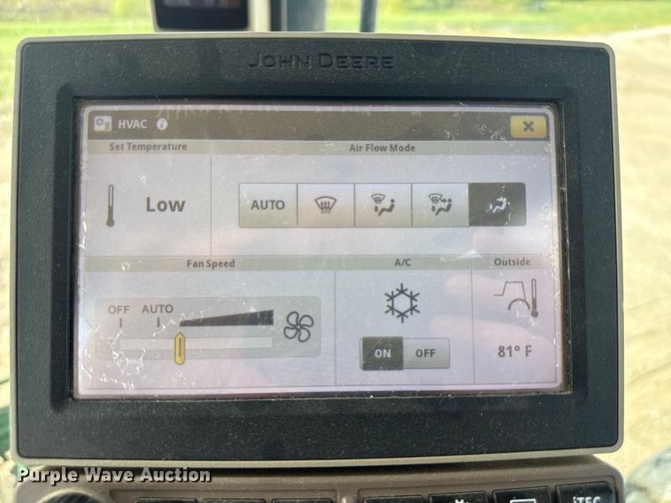 image for item ND9541 2015 John Deere 7210R MFWD tractor