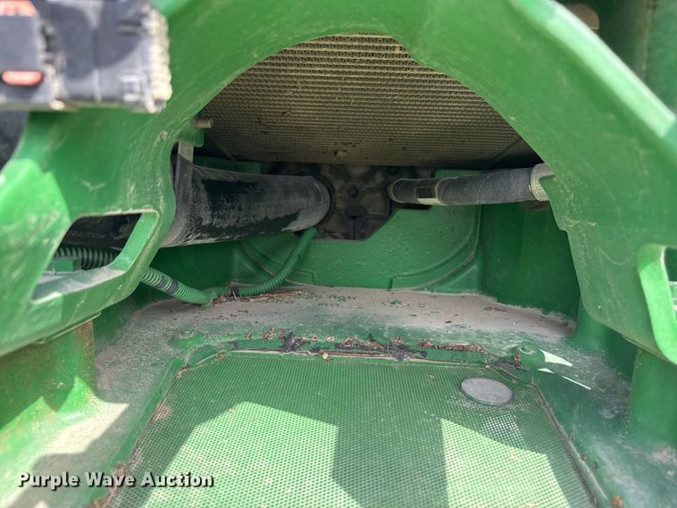 image for item ND9541 2015 John Deere 7210R MFWD tractor